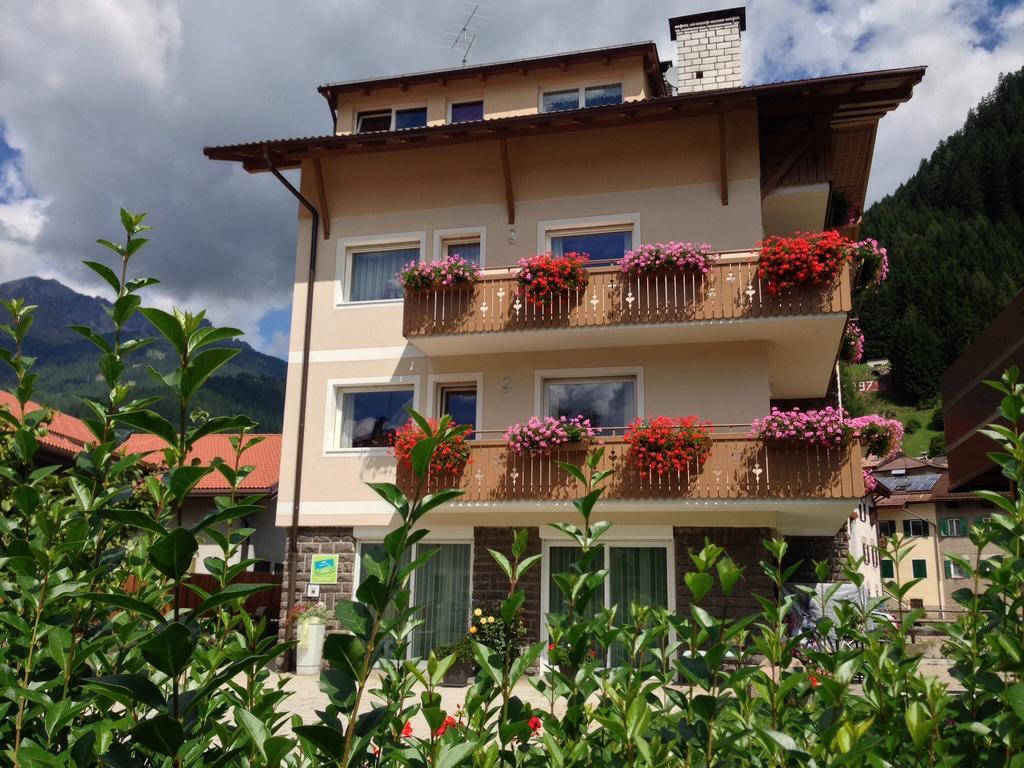 Appartamento Rose Di Bosco Predazzo Exterior foto