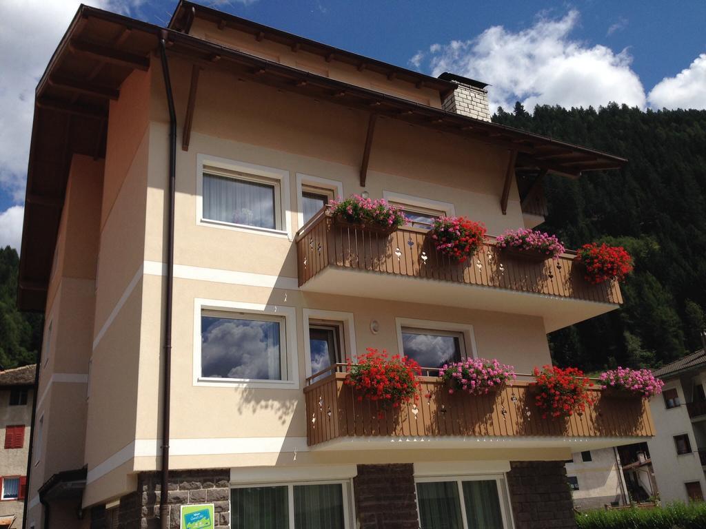 Appartamento Rose Di Bosco Predazzo Exterior foto