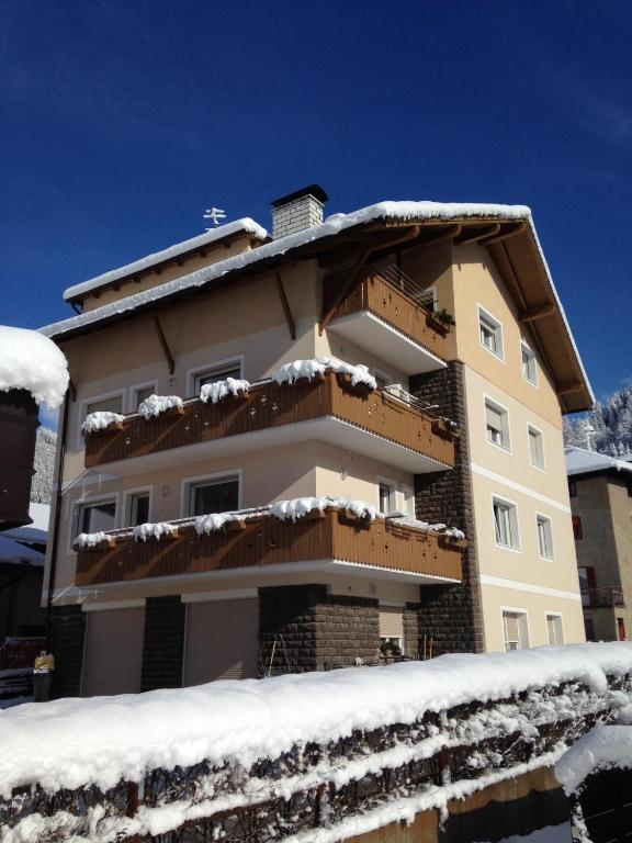 Appartamento Rose Di Bosco Predazzo Exterior foto